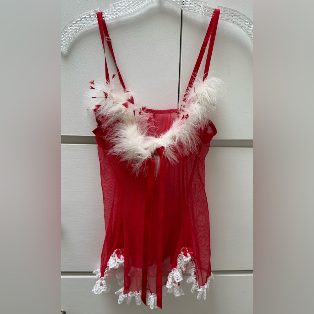Vintage Shirley of Hollywood lingerie with faux fur and lace detailing